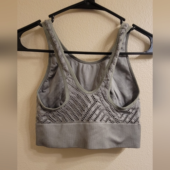 Victoria Sport by Victoria Secret sage Green bralette - Picture 2 of 3